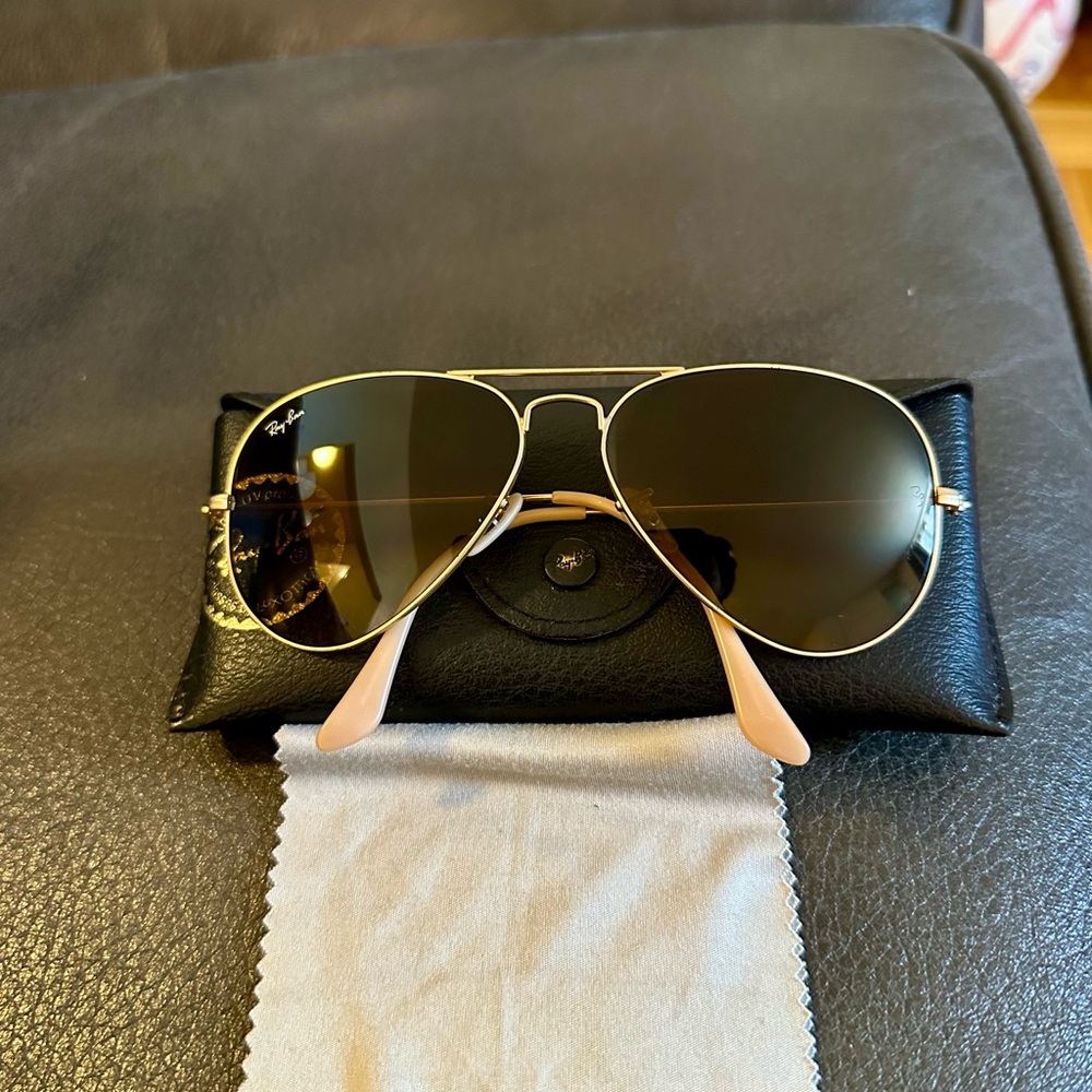 Ray-Ban Aviator Classic RB3025 112/M2 Sunglasses Gold Frame Brown Polarized Lens